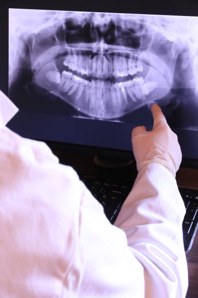 Best Cracked Tooth Emergency Dentist  in Riverside, IA